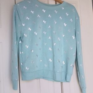 Great condition lightweight top medium